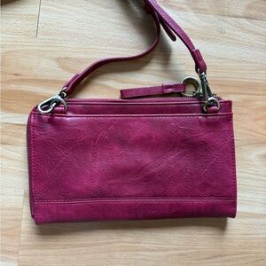 Elegant Red Clutch with Sleek Design